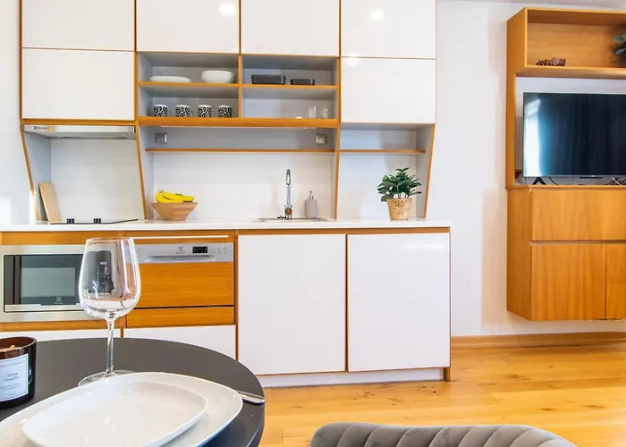 Uptown Hotel Apartments